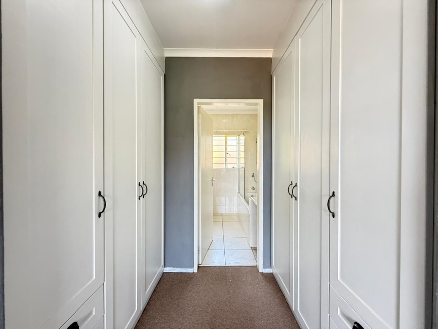 To Let 3 Bedroom Property for Rent in Rangeview Gauteng