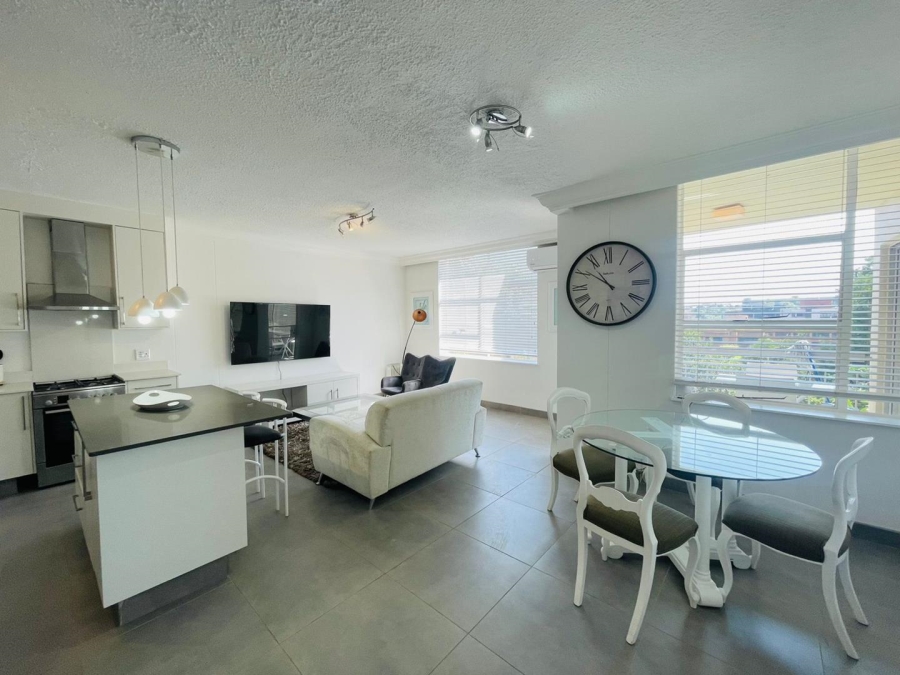 To Let 2 Bedroom Property for Rent in Sandhurst Gauteng