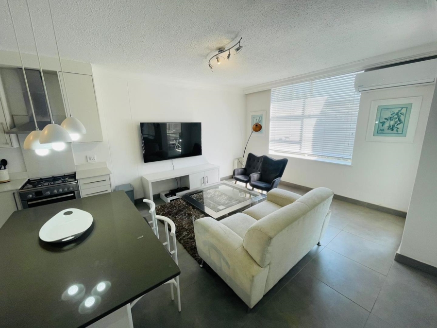 To Let 2 Bedroom Property for Rent in Sandhurst Gauteng