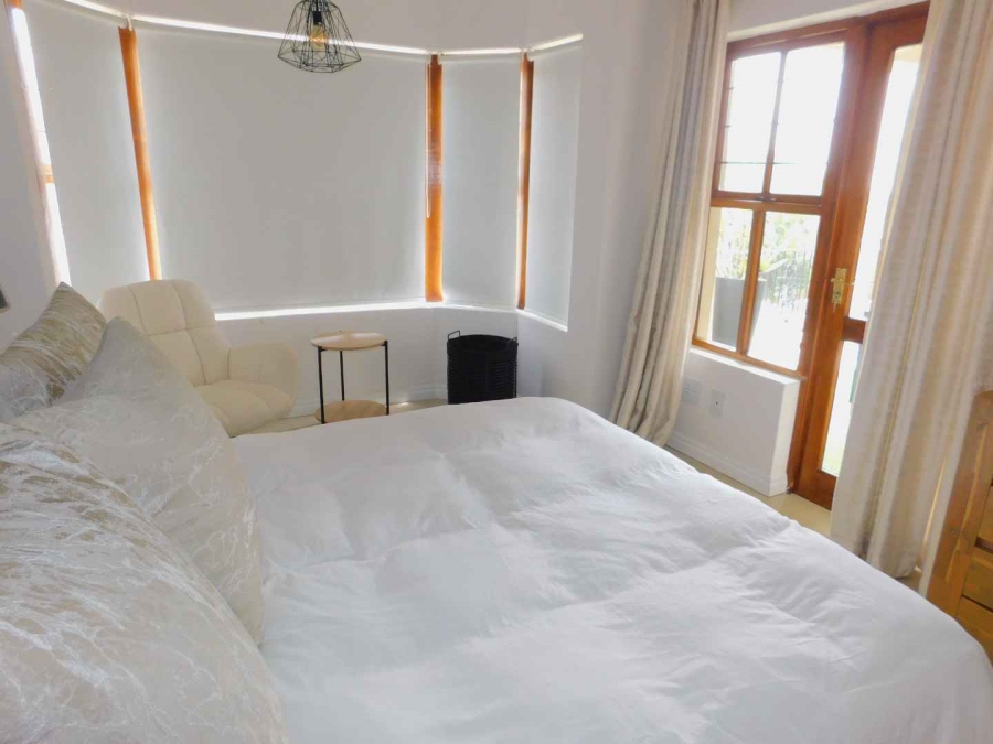 To Let 2 Bedroom Property for Rent in Bryanston Gauteng