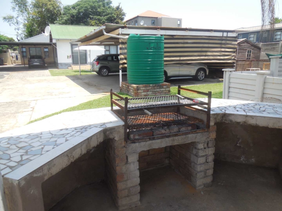 To Let 2 Bedroom Property for Rent in Silverton Gauteng