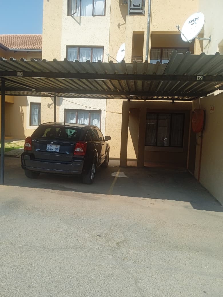 2 Bedroom Property for Sale in Florida Gauteng
