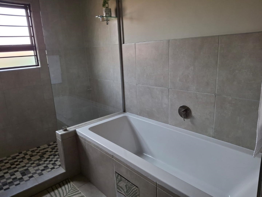 2 Bedroom Property for Sale in Rietvalleirand Gauteng