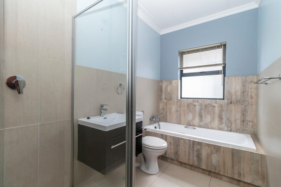 To Let 4 Bedroom Property for Rent in Carlswald Gauteng