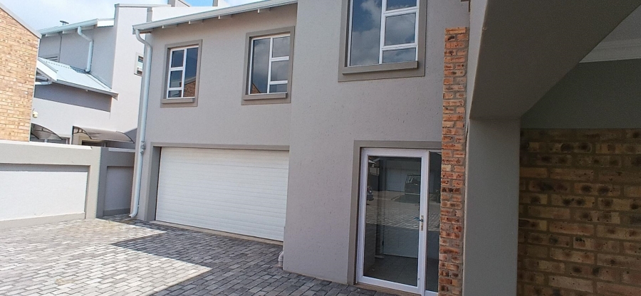 4 Bedroom Property for Sale in Beyerspark Gauteng