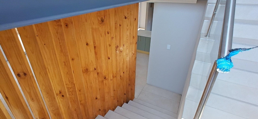 4 Bedroom Property for Sale in Beyerspark Gauteng