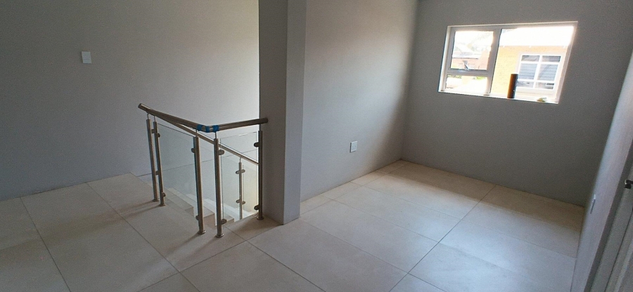 4 Bedroom Property for Sale in Beyerspark Gauteng