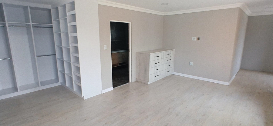 4 Bedroom Property for Sale in Beyerspark Gauteng