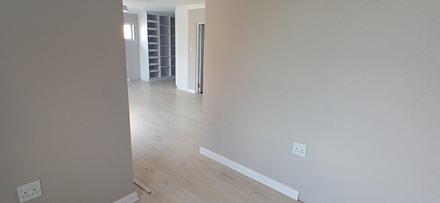 4 Bedroom Property for Sale in Beyerspark Gauteng