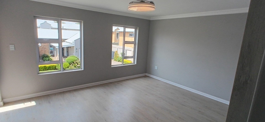 4 Bedroom Property for Sale in Beyerspark Gauteng