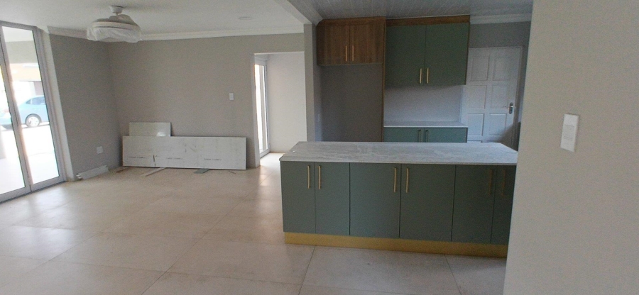 4 Bedroom Property for Sale in Beyerspark Gauteng