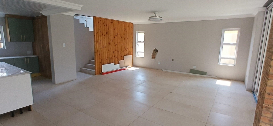 4 Bedroom Property for Sale in Beyerspark Gauteng