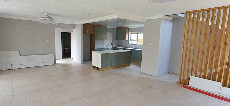4 Bedroom Property for Sale in Beyerspark Gauteng