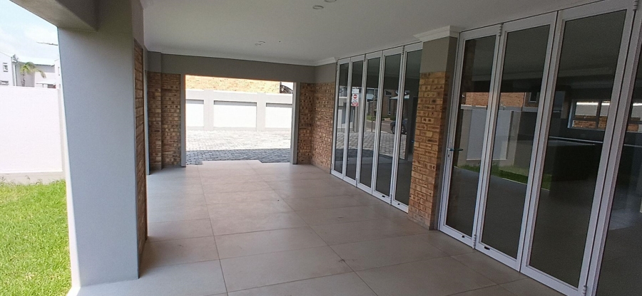 4 Bedroom Property for Sale in Beyerspark Gauteng