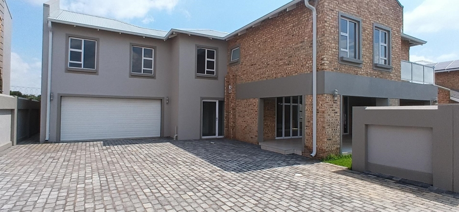 4 Bedroom Property for Sale in Beyerspark Gauteng