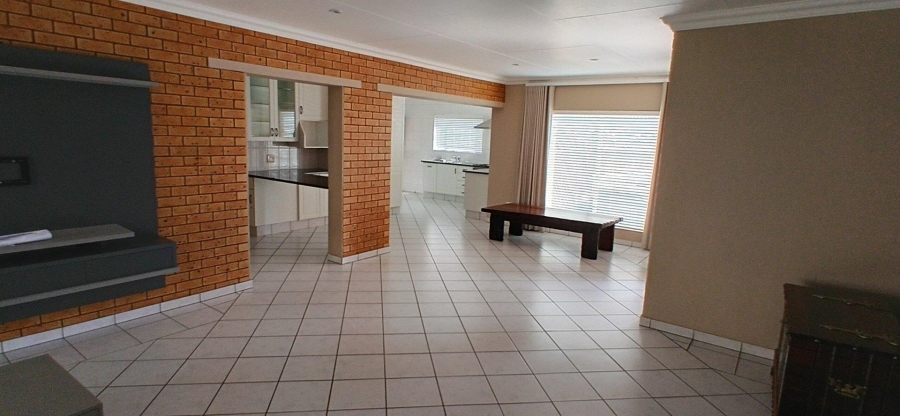 3 Bedroom Property for Sale in Sunward Park Gauteng