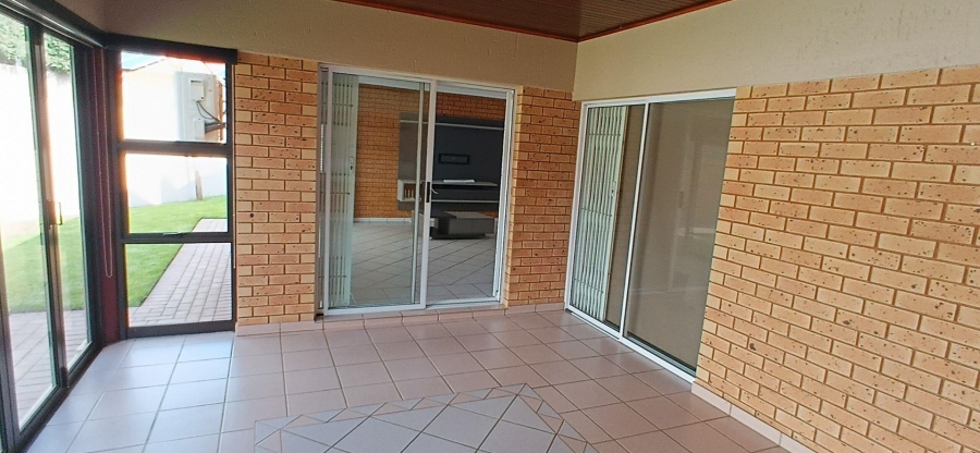 3 Bedroom Property for Sale in Sunward Park Gauteng