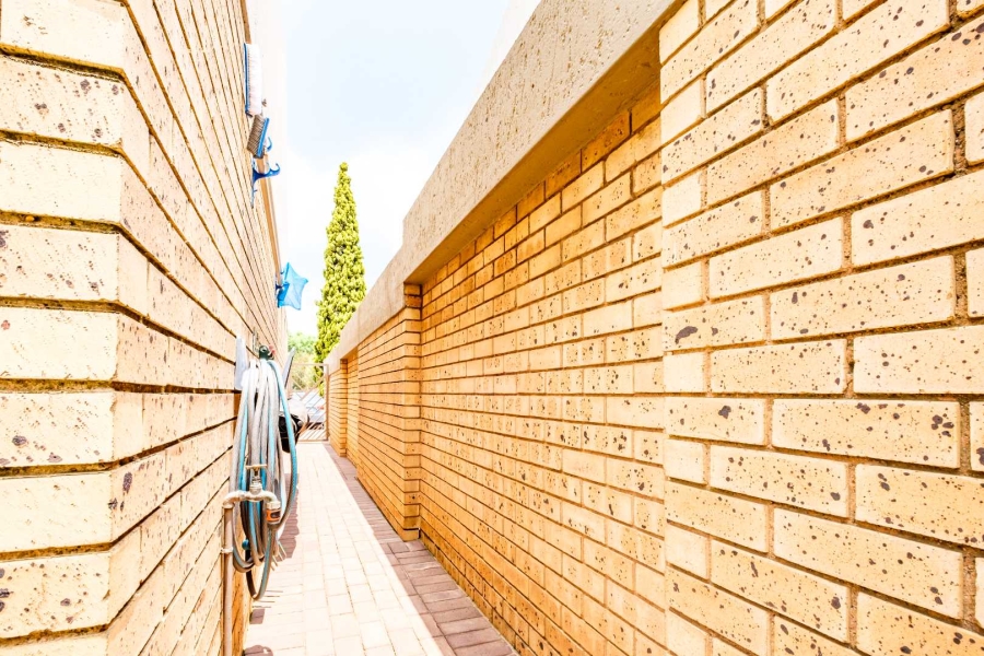 3 Bedroom Property for Sale in Sunward Park Gauteng