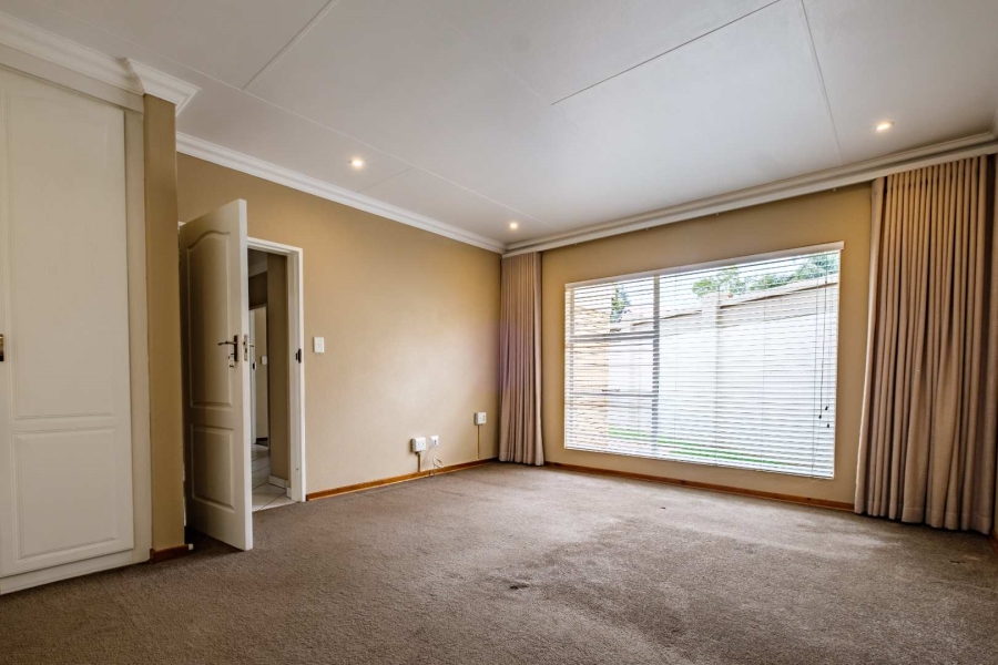 3 Bedroom Property for Sale in Sunward Park Gauteng