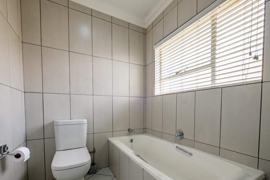 3 Bedroom Property for Sale in Sunward Park Gauteng
