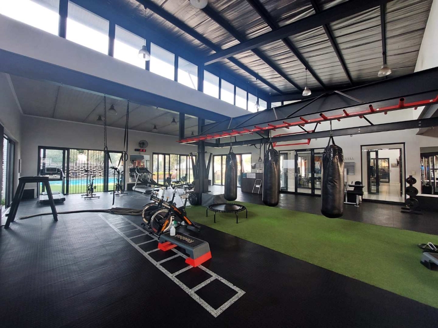 To Let 2 Bedroom Property for Rent in Bryanston Gauteng