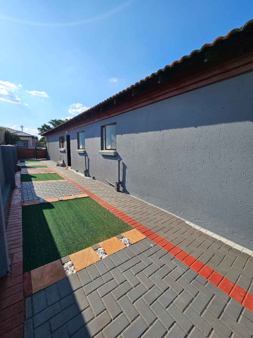 3 Bedroom Property for Sale in Amandasig Gauteng
