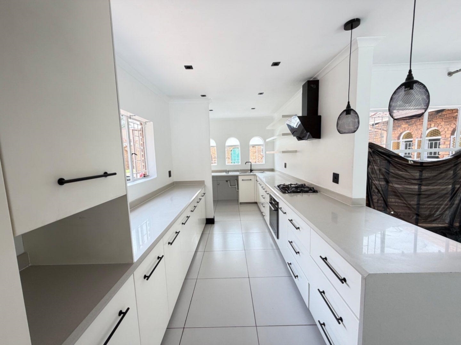 To Let 3 Bedroom Property for Rent in Beyerspark Gauteng