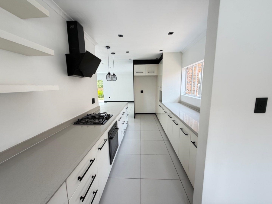 To Let 3 Bedroom Property for Rent in Beyerspark Gauteng