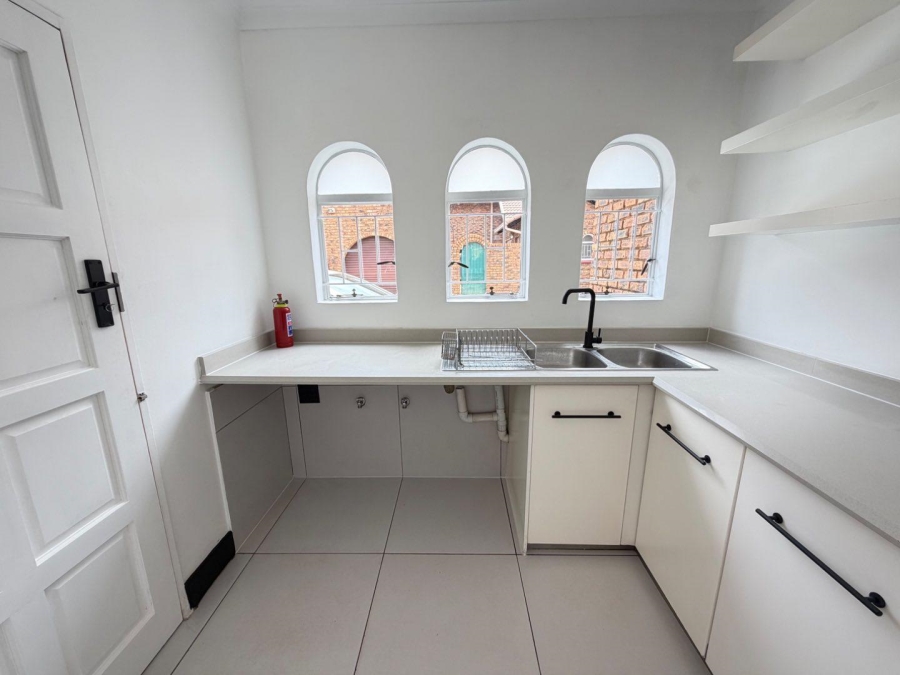 To Let 3 Bedroom Property for Rent in Beyerspark Gauteng