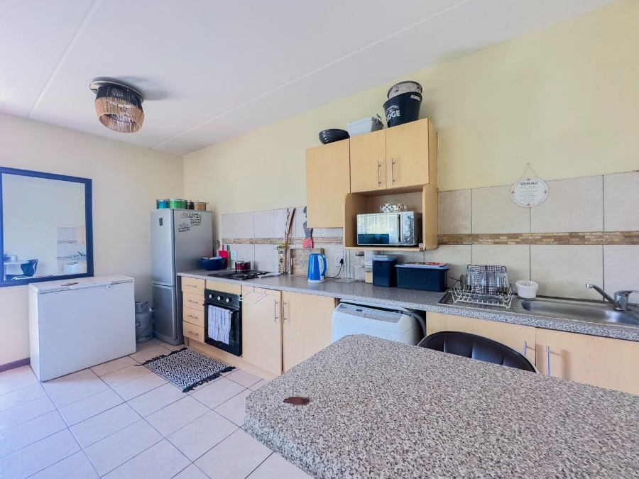 2 Bedroom Property for Sale in Dorandia Gauteng