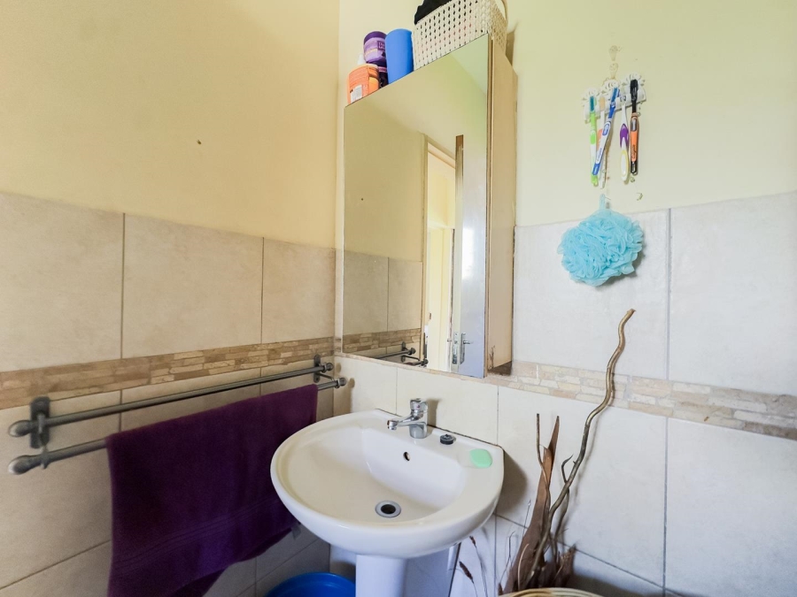 2 Bedroom Property for Sale in Dorandia Gauteng