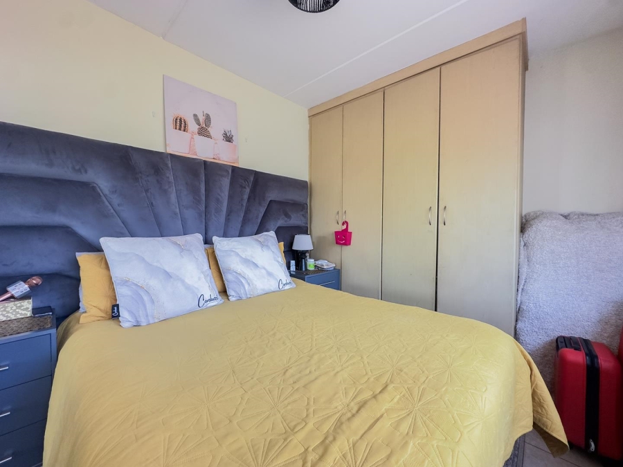 2 Bedroom Property for Sale in Dorandia Gauteng