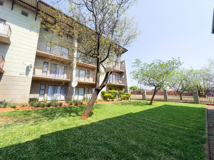 2 Bedroom Property for Sale in Dorandia Gauteng