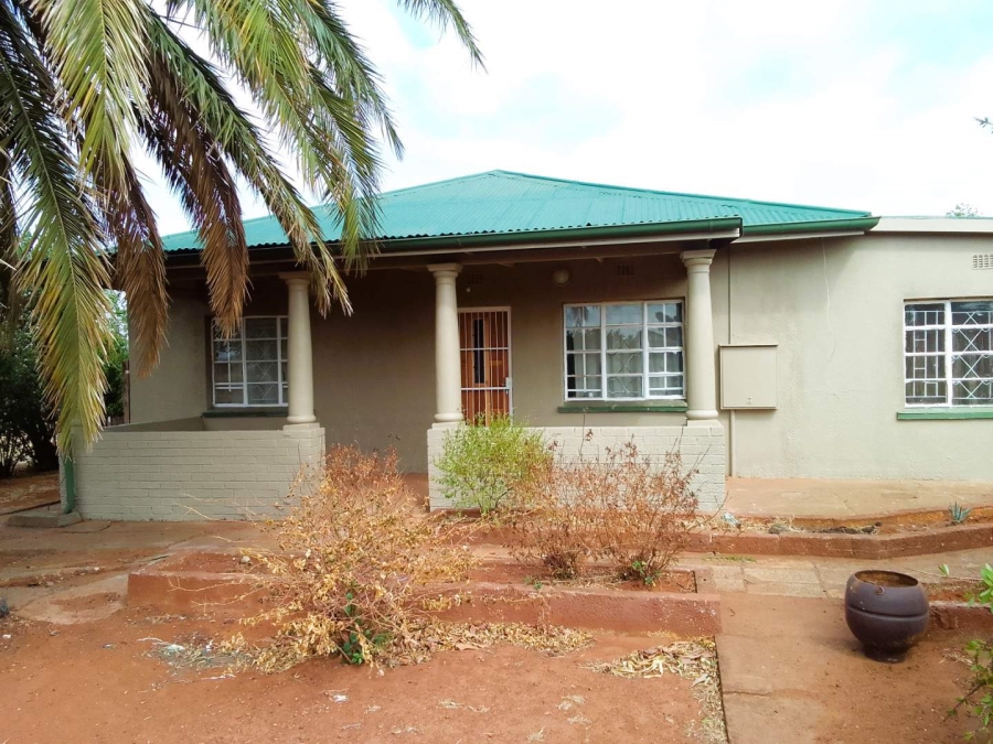 4 Bedroom Property for Sale in Pelzvale A H Gauteng