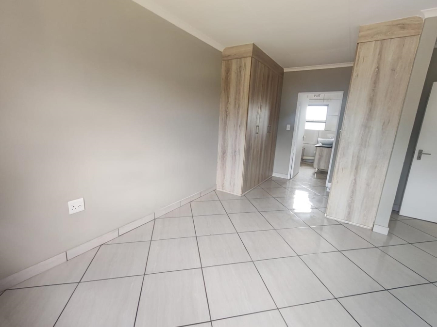 3 Bedroom Property for Sale in Goedeburg Gauteng
