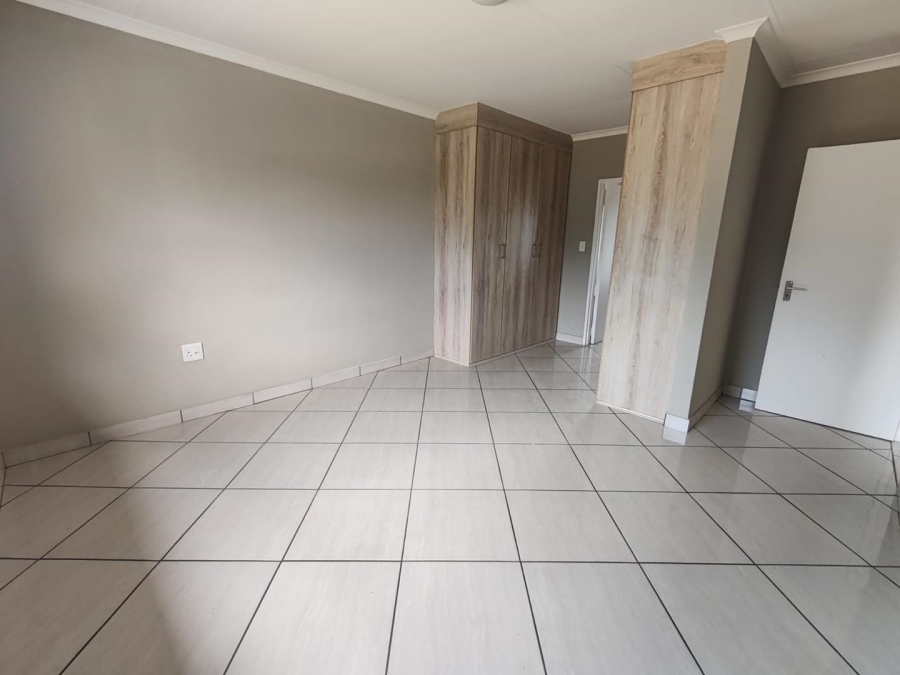 3 Bedroom Property for Sale in Goedeburg Gauteng