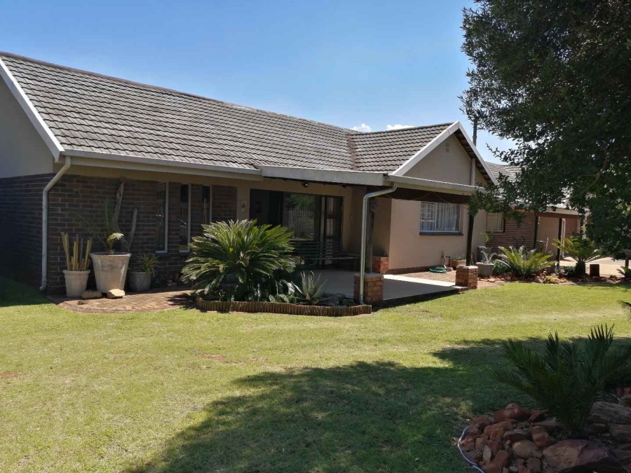 3 Bedroom Property for Sale in Parkrand Gauteng