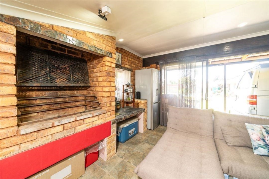 3 Bedroom Property for Sale in Parkrand Gauteng