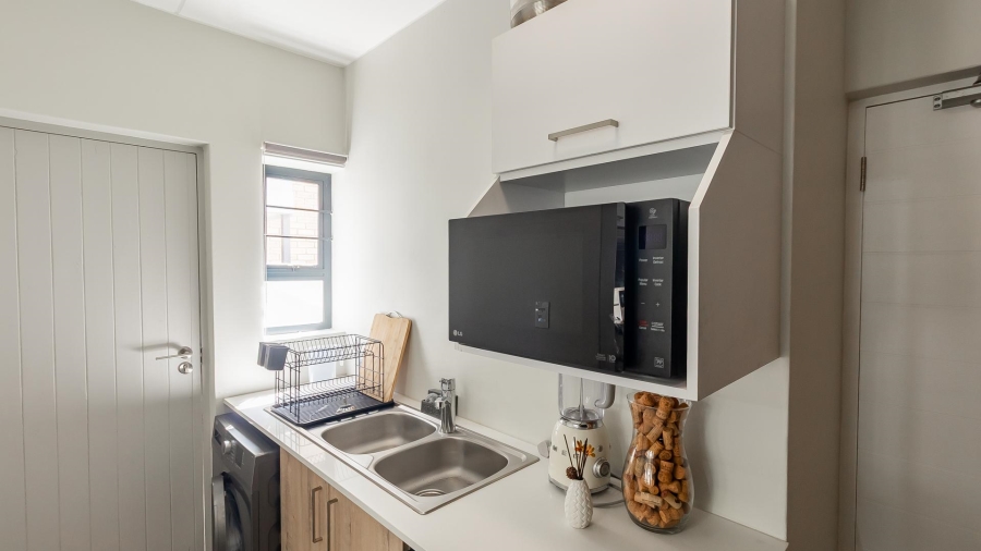 To Let 3 Bedroom Property for Rent in Fourways Gauteng