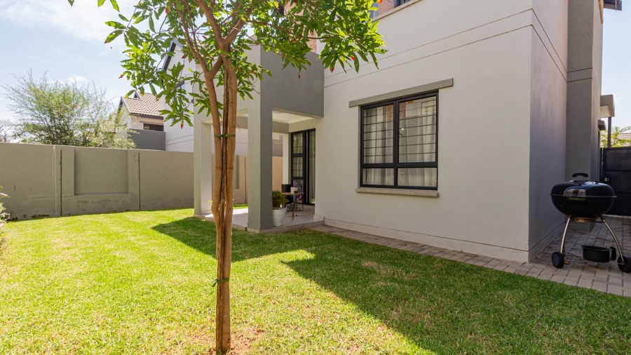 To Let 3 Bedroom Property for Rent in Fourways Gauteng