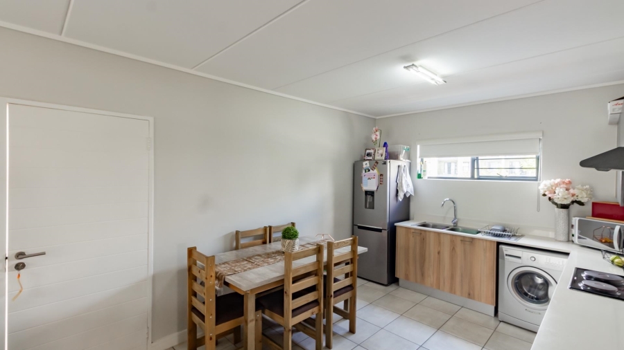 2 Bedroom Property for Sale in Linbro Park Gauteng