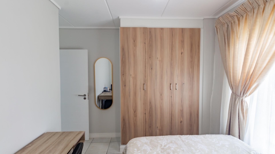 2 Bedroom Property for Sale in Linbro Park Gauteng