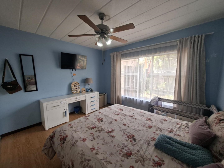 2 Bedroom Property for Sale in Buccleuch Gauteng