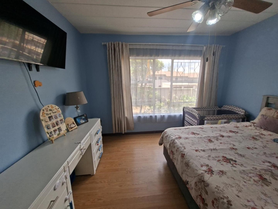 2 Bedroom Property for Sale in Buccleuch Gauteng