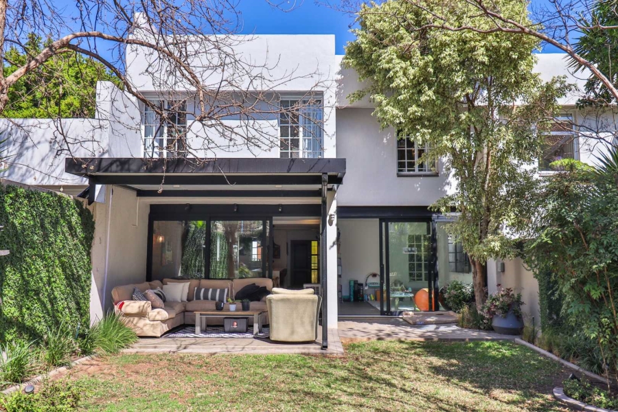 3 Bedroom Property for Sale in Bryanston Gauteng