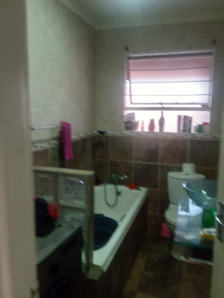 2 Bedroom Property for Sale in Florida Gauteng