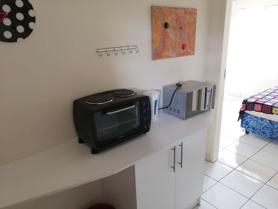 To Let 1 Bedroom Property for Rent in Colbyn Gauteng