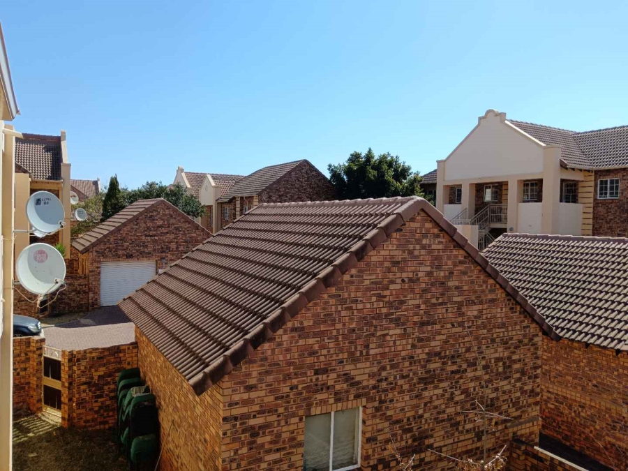 To Let 2 Bedroom Property for Rent in Olympus AH Gauteng
