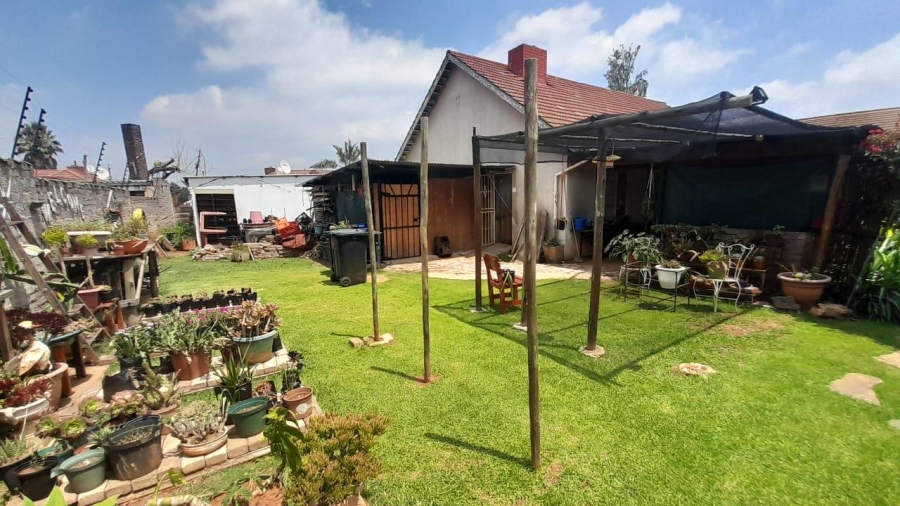 3 Bedroom Property for Sale in Rhodesfield Gauteng