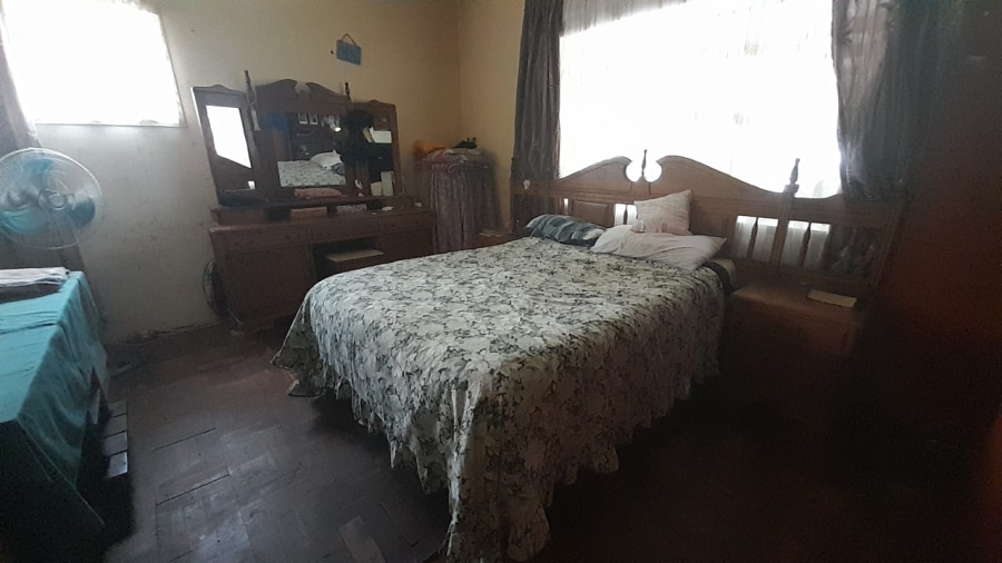 3 Bedroom Property for Sale in Rhodesfield Gauteng